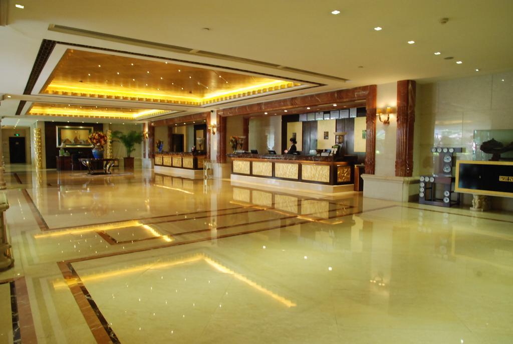 东莞君兰酒店 Grand Land Hotel Dongguan  Dış mekan fotoğraf