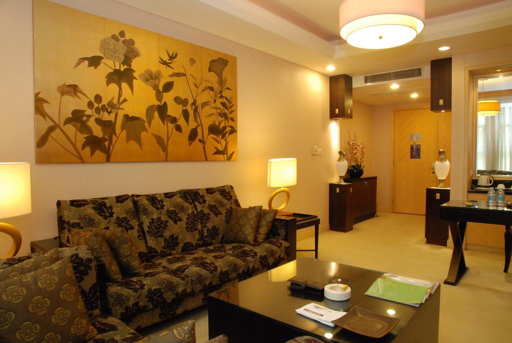东莞君兰酒店 Grand Land Hotel Dongguan  Dış mekan fotoğraf