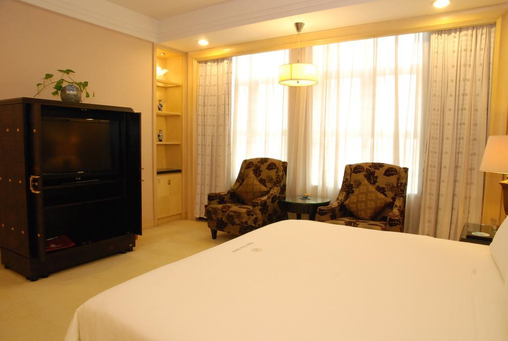 东莞君兰酒店 Grand Land Hotel Dongguan  Dış mekan fotoğraf