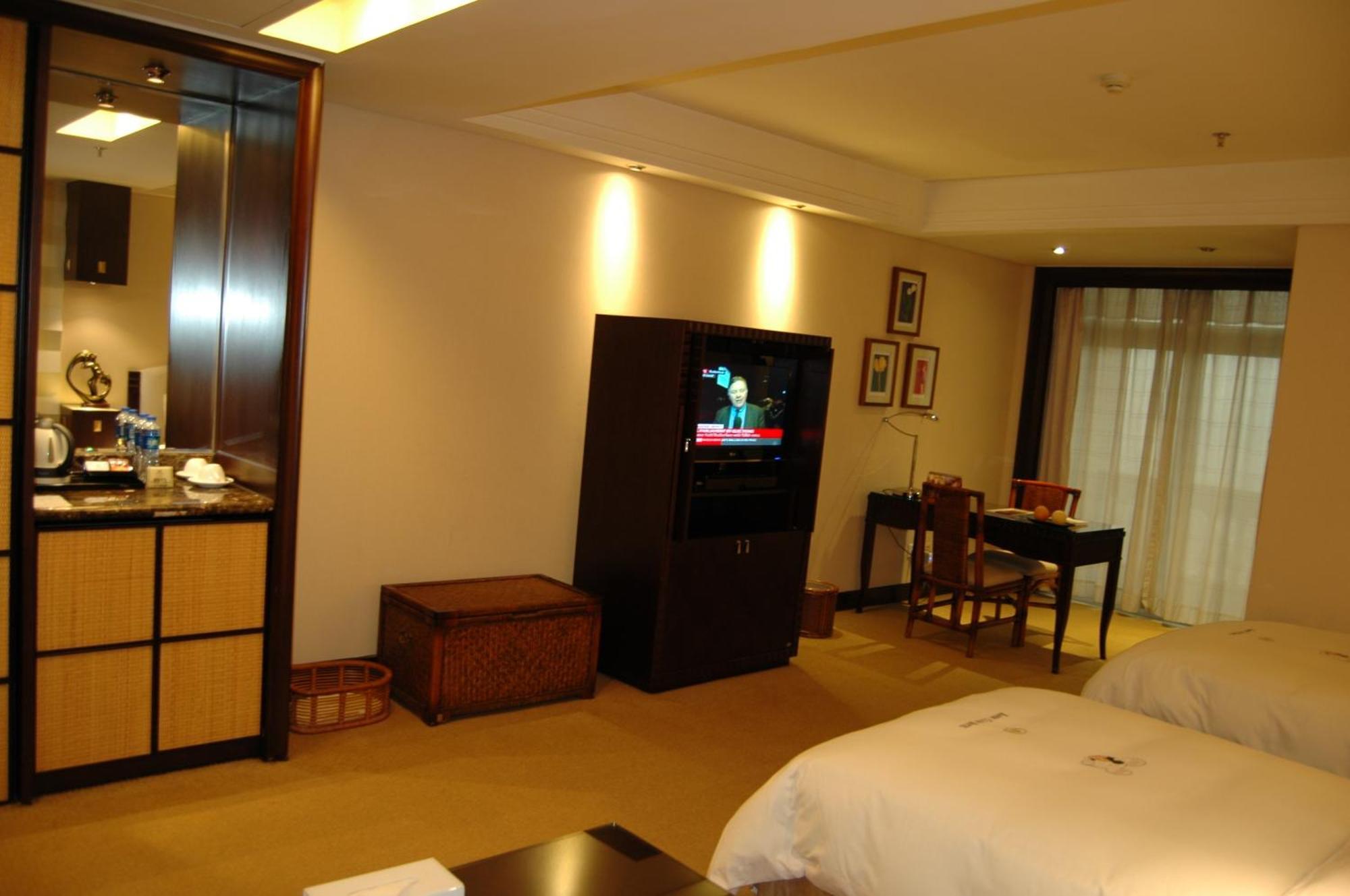 东莞君兰酒店 Grand Land Hotel Dongguan  Dış mekan fotoğraf
